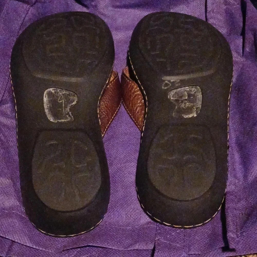 BORN NWOT leather sandals - Picture 2 of 6
